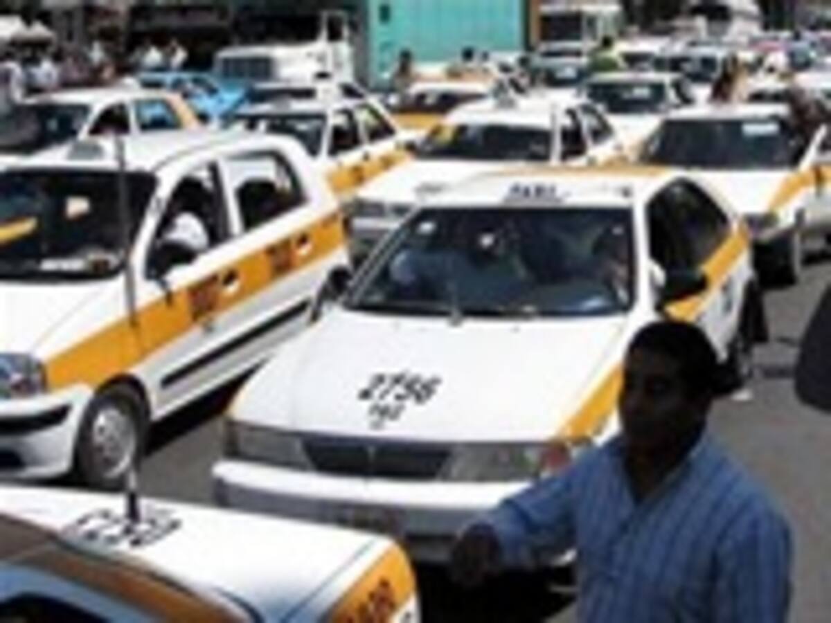 Propuesta del presidente Álvaro Uribe a los taxistas de Cali, ya funciona en Chiapas, México