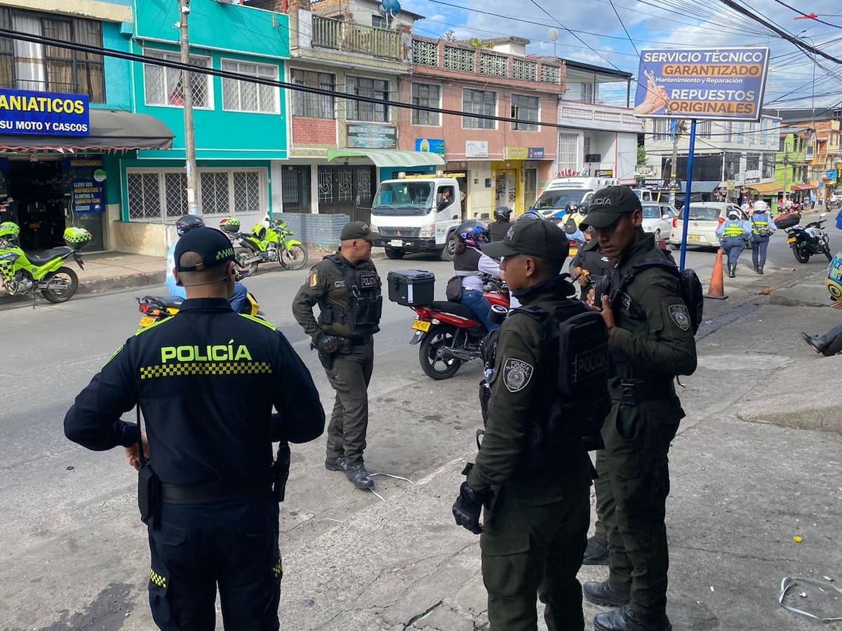 La Policía captura a 9 personas e incauta 159 armas blancas en operativos en Ibagué