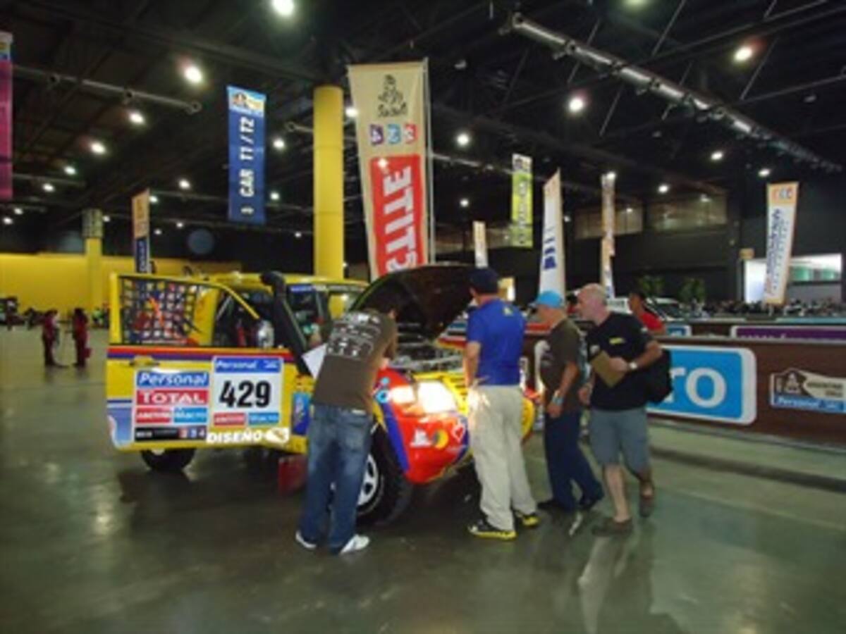 El Pajero superó la revisión para competir en el Rally Dakar Argentina-Chile 2011