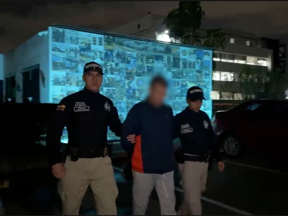 Piloto colombiano con notificación roja de Interpol fue capturado en Bogotá