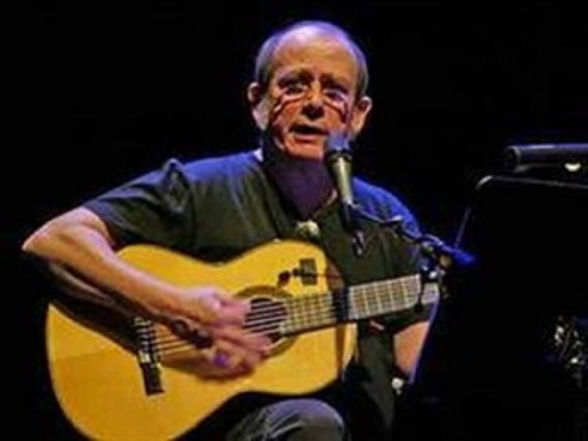Silvio Rodríguez, honrado de que su música suene en el funeral de Camiroaga