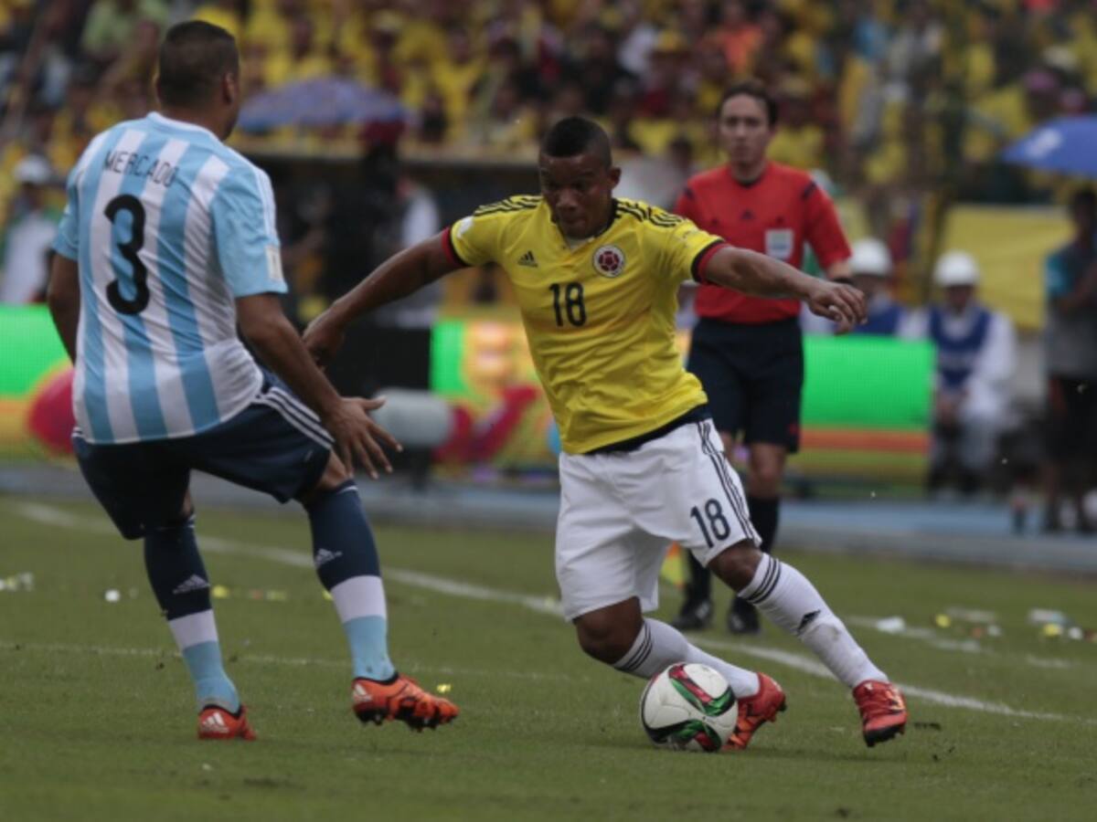 Frank Fabra viajaría este martes a Argentina para firmar su contrato con Boca Juniors