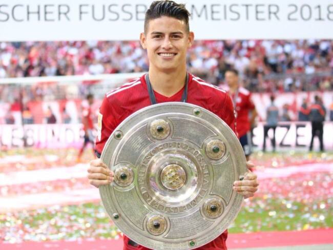 Bayern, con James, fue goleado pero celebró el título de la Bundesliga