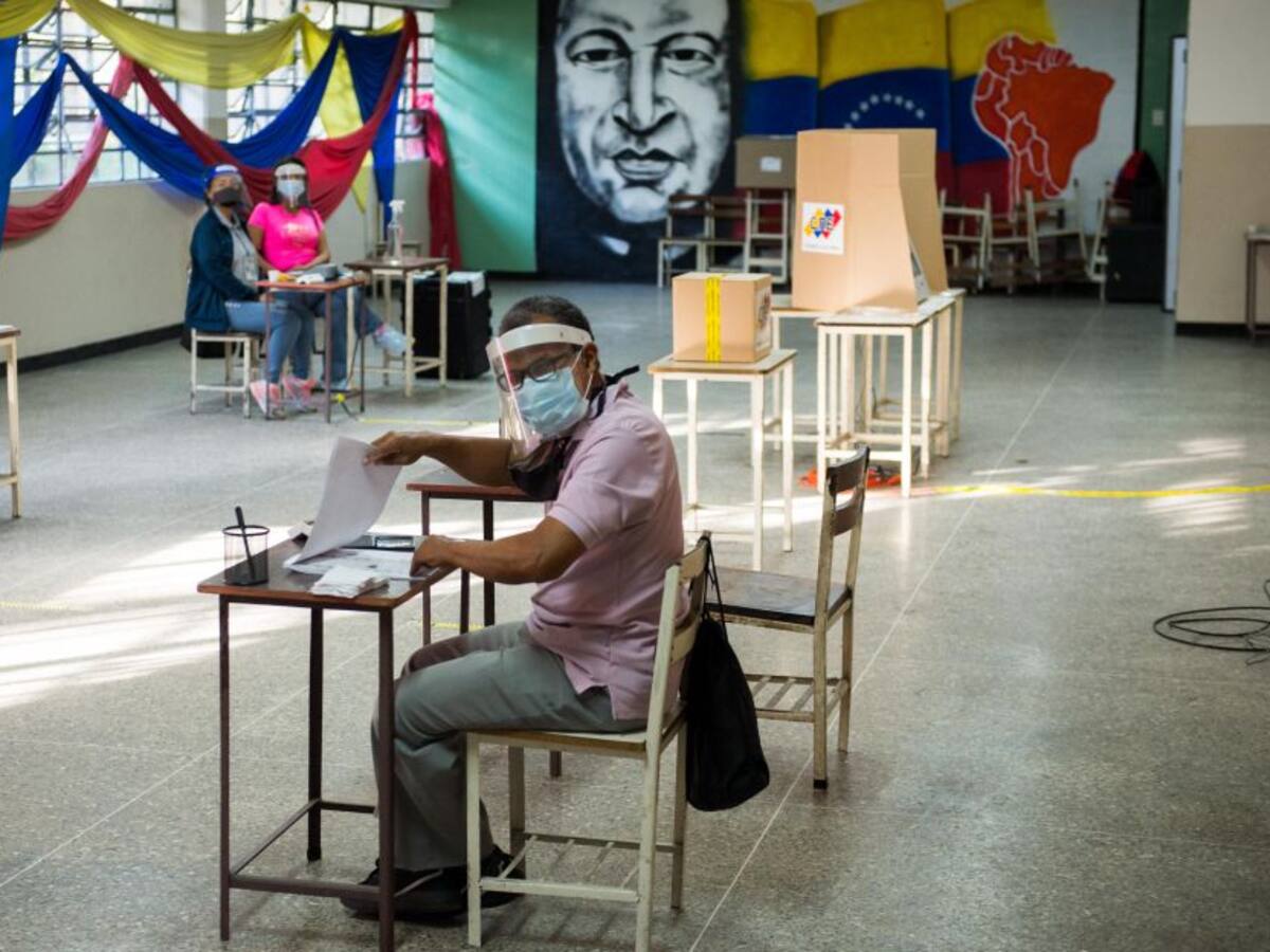 Venezuela vigilará redes sociales durante campaña electoral