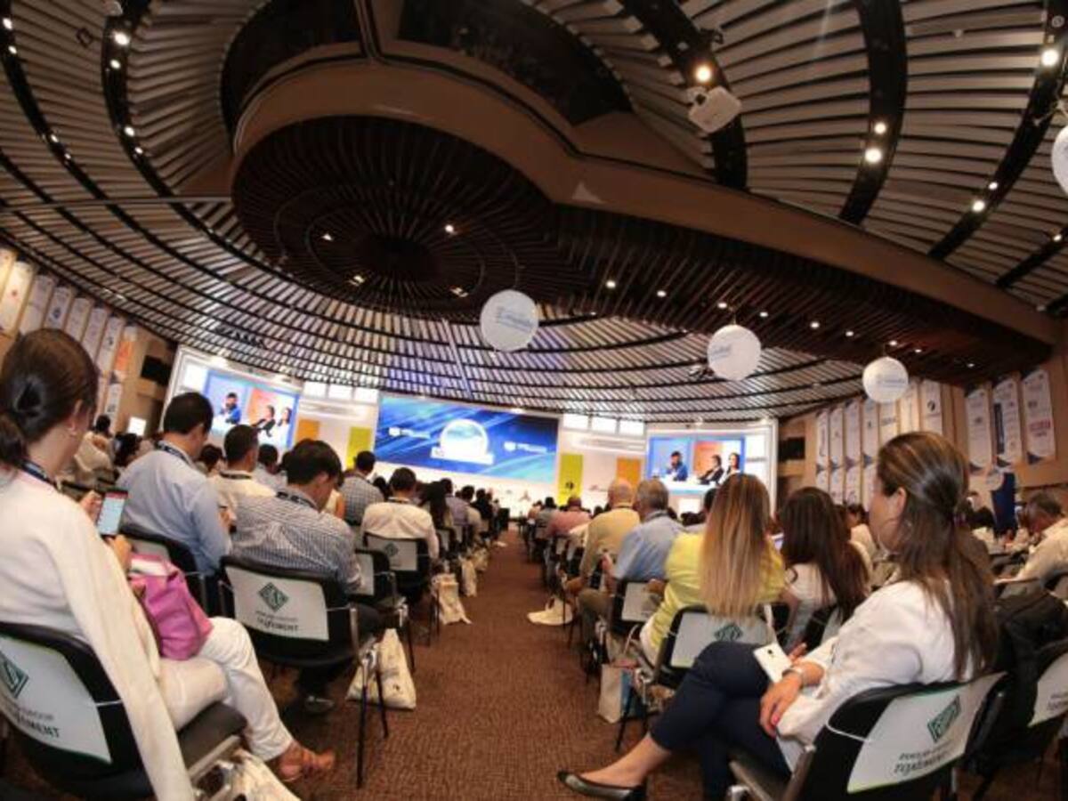 Gobierno y constructores sanan las heridas por corrupción de Odebrecht