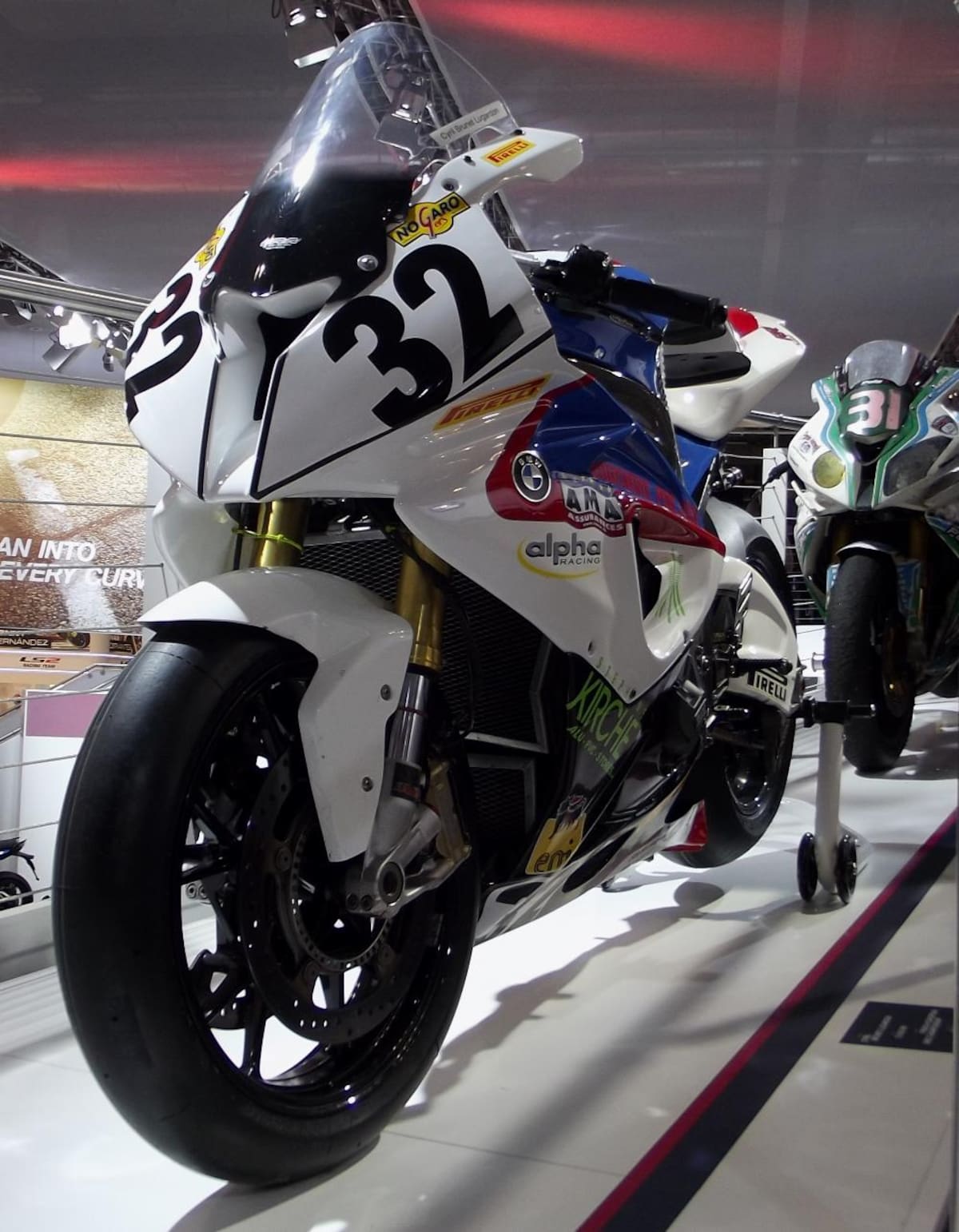 En Milán, Italia, se realizó uno de los eventos más importantes en el mundo del motociclismo. Participaron expertos y seguidores.