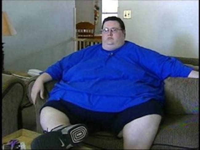 Austríaco de 180 kilos se cae de la cama y pasa 7 días en el suelo sin comer
