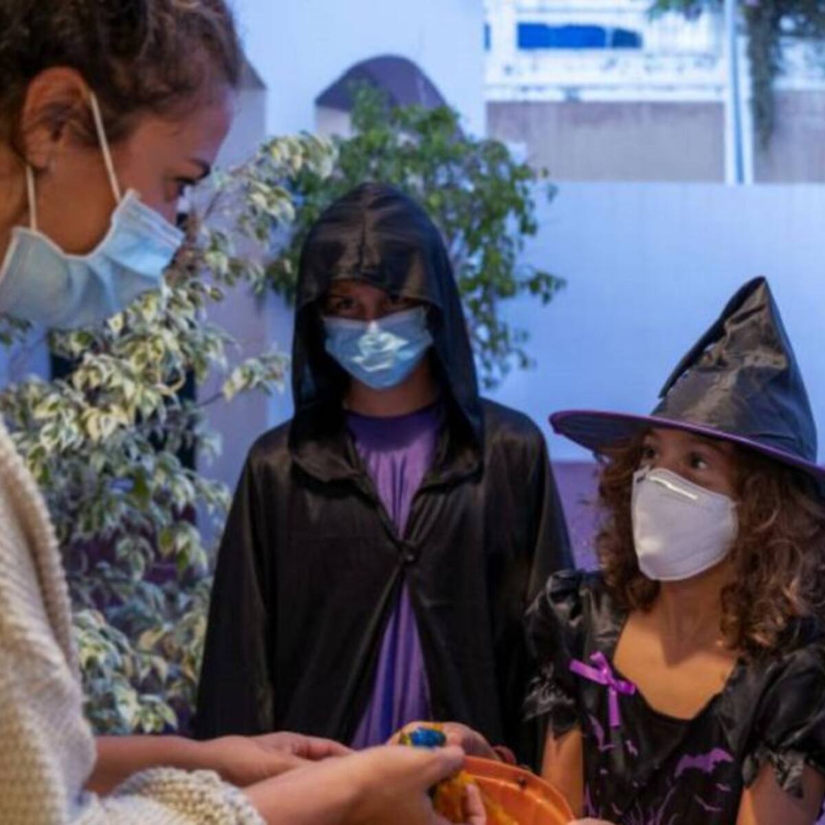 Médicos recomiendan Toque de Queda para Halloween