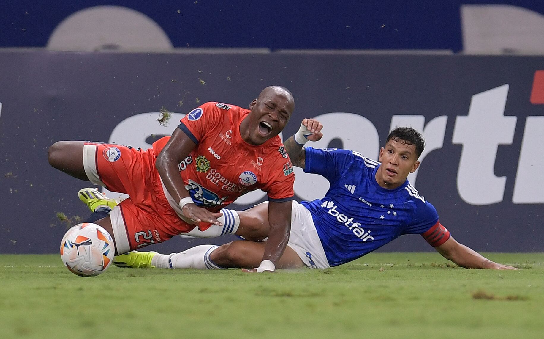Alianza logró un histórico empate ante Cruzeiro en el juego pasado entre ambos equipos. (Photo by DOUGLAS MAGNO/AFP via Getty Images)