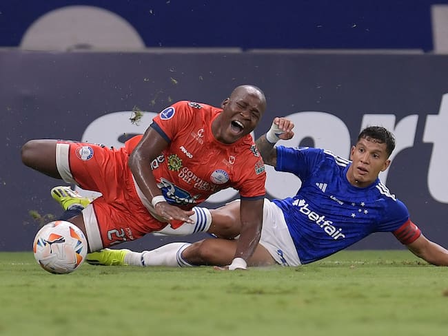 Alianza logró un histórico empate ante Cruzeiro en el juego pasado entre ambos equipos. (Photo by DOUGLAS MAGNO/AFP via Getty Images)
