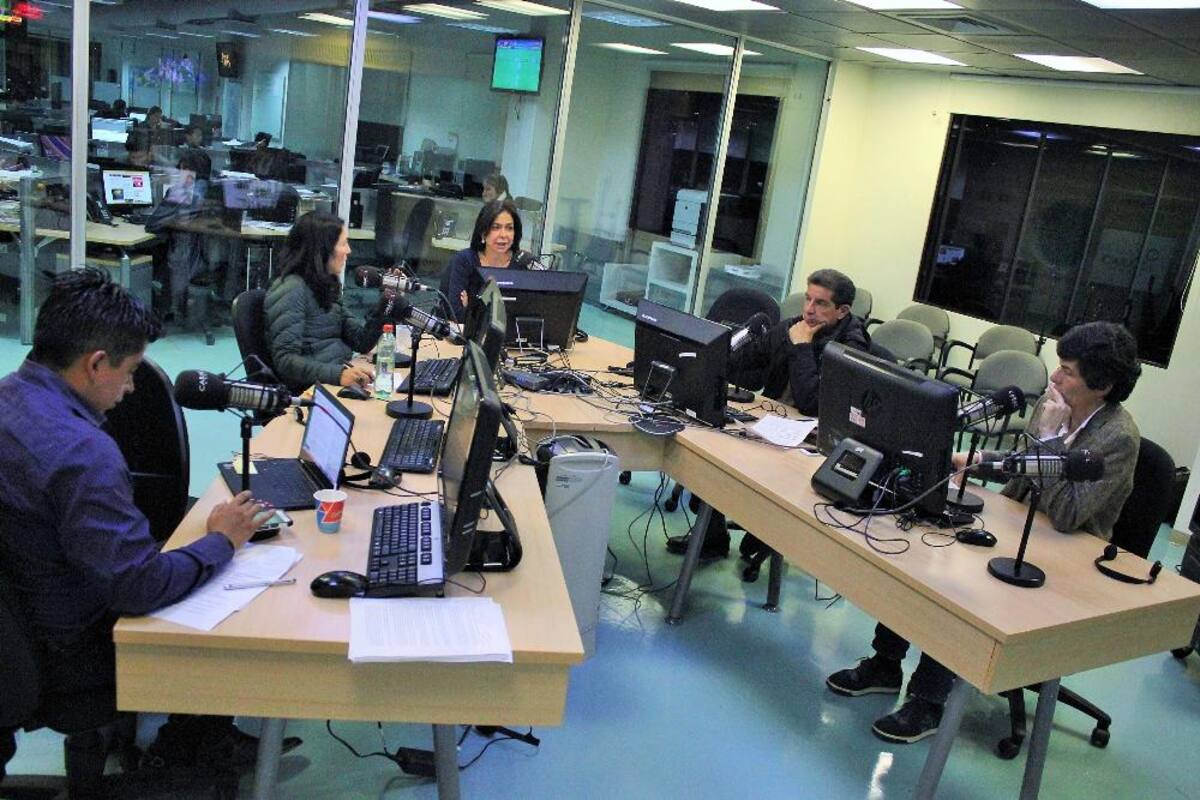 Panelistas en Hora 20