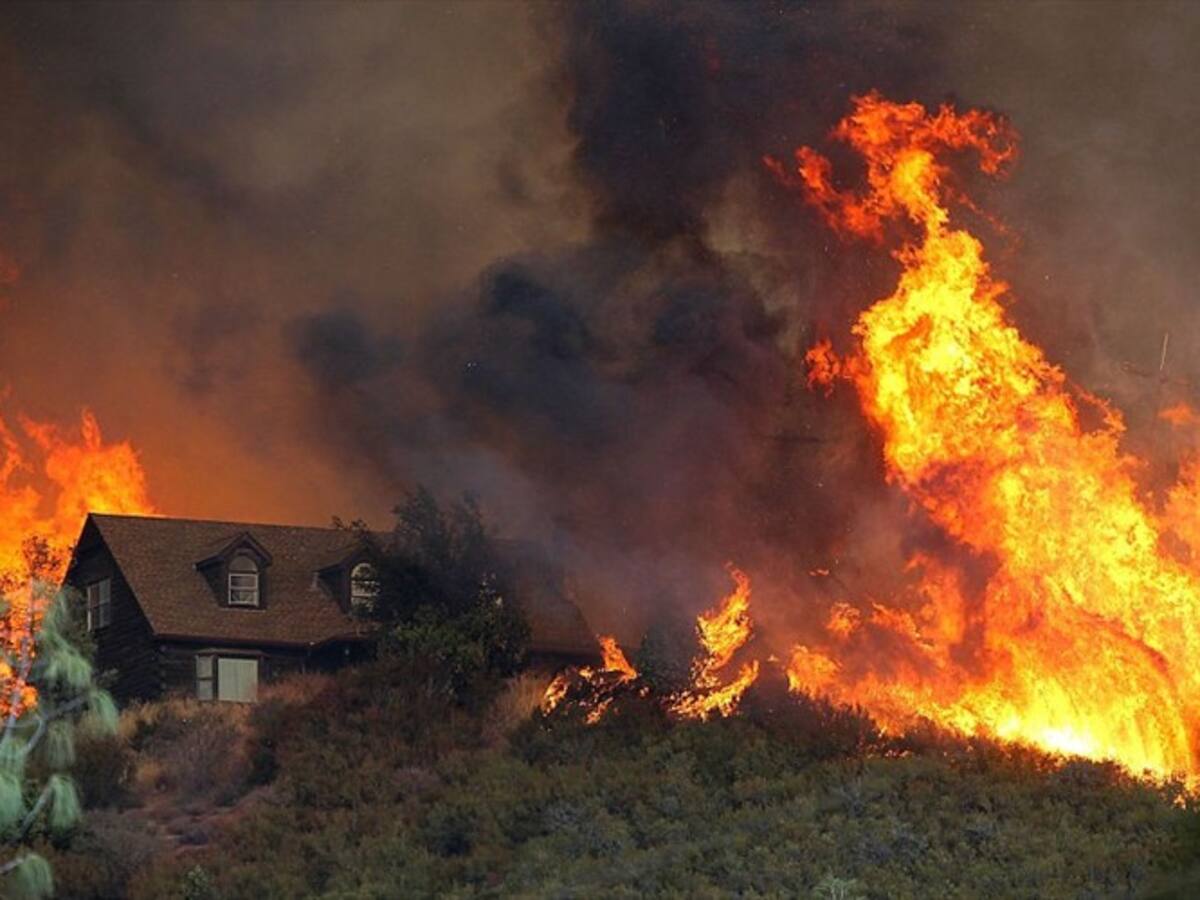 Víctimas mortales por los incendios de California ascienden a 40