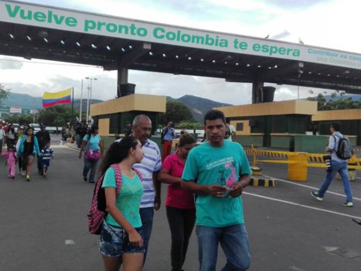 Normalidad en movimiento peatonal por la zona de frontera