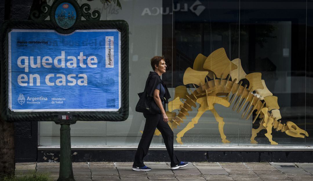 El presidente argentino explicó que las restricciones fuertes se retoman por las minorías que no cumplen con los cuidados mínimos. 