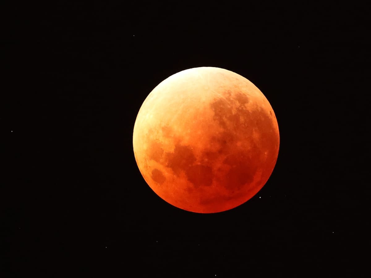 Eclipse lunar parcial agosto 2026 se podrá ver en Colombia: fecha, hora y más eventos astronómicos