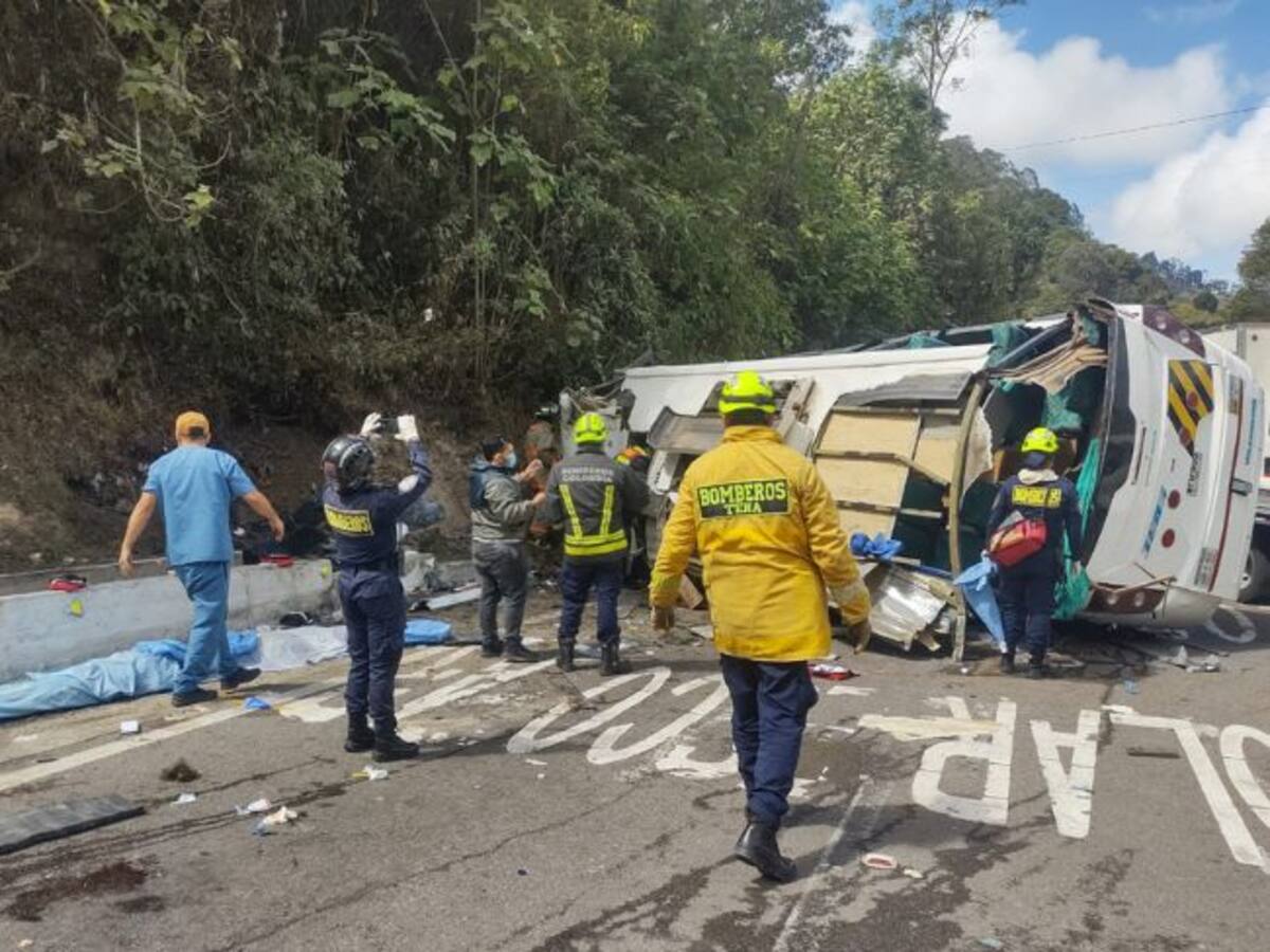 Grave accidente de tránsito dejó varias personas heridas y muertas