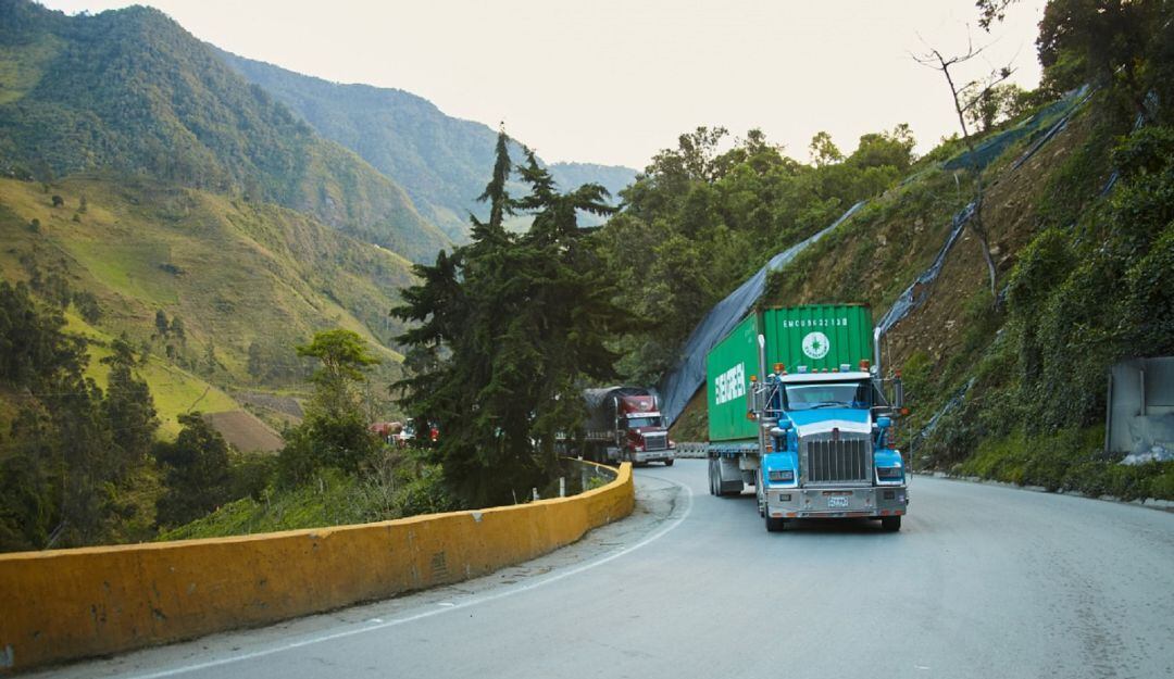 Los vehículos de carga seguirán movilizandose sin problema por la vía a la Línea. 