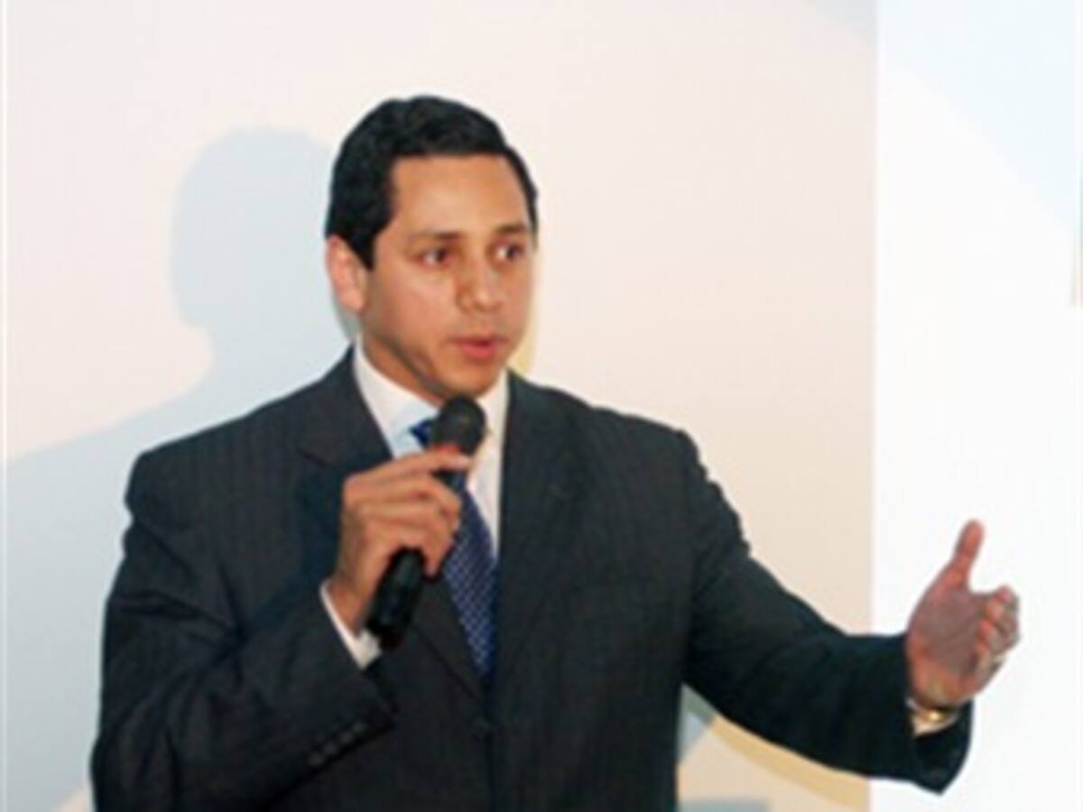 Fiscalía no imputará cargos a expresidente de Interbolsa, Álvaro Tirado