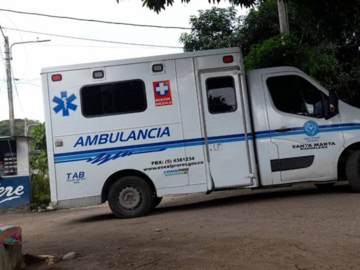 En Guachaca hombres armados intimidan a los médicos para la atención de un paciente