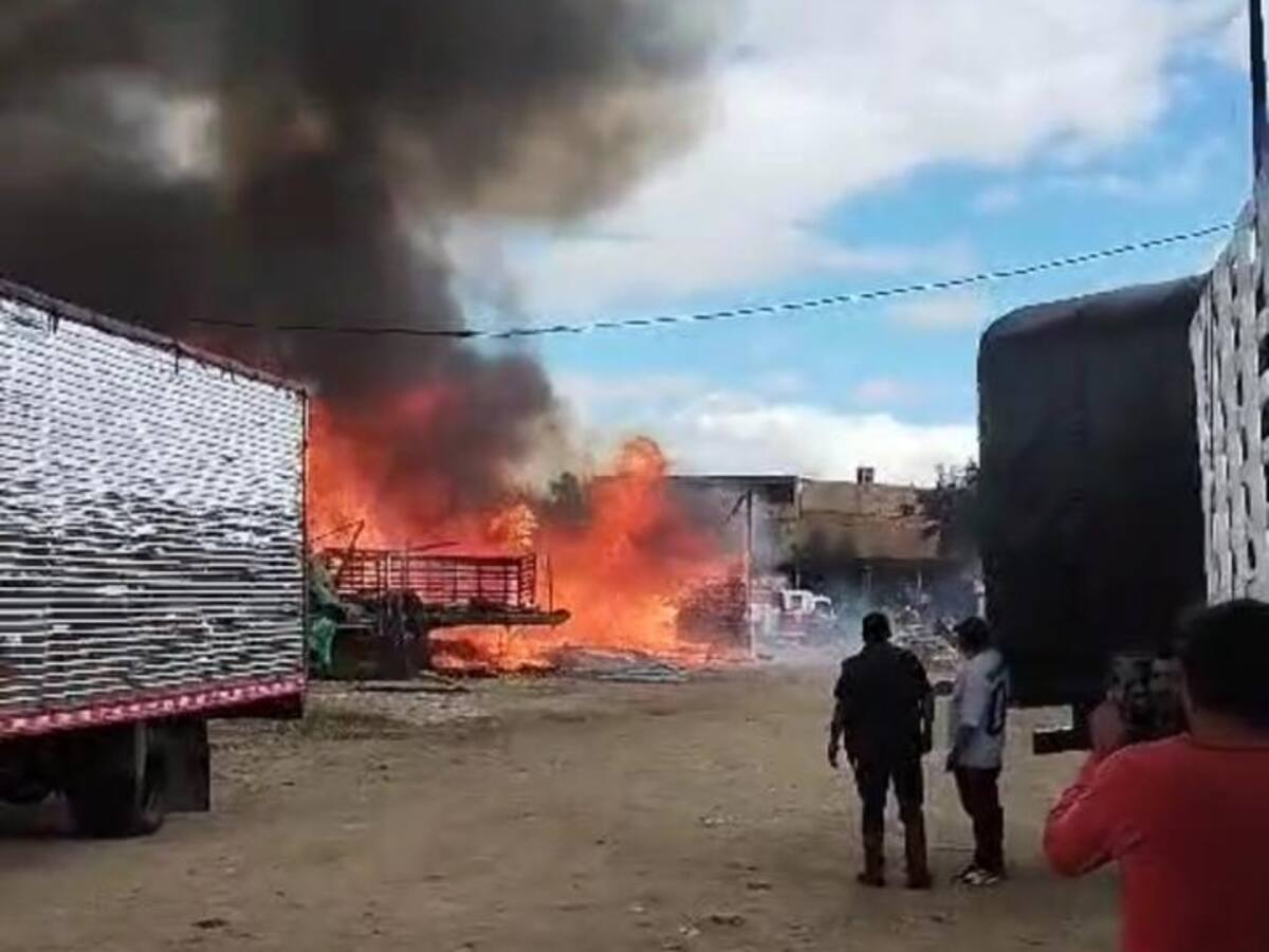 Incendio en Mosquera fue liquidado completamente por los bomberos