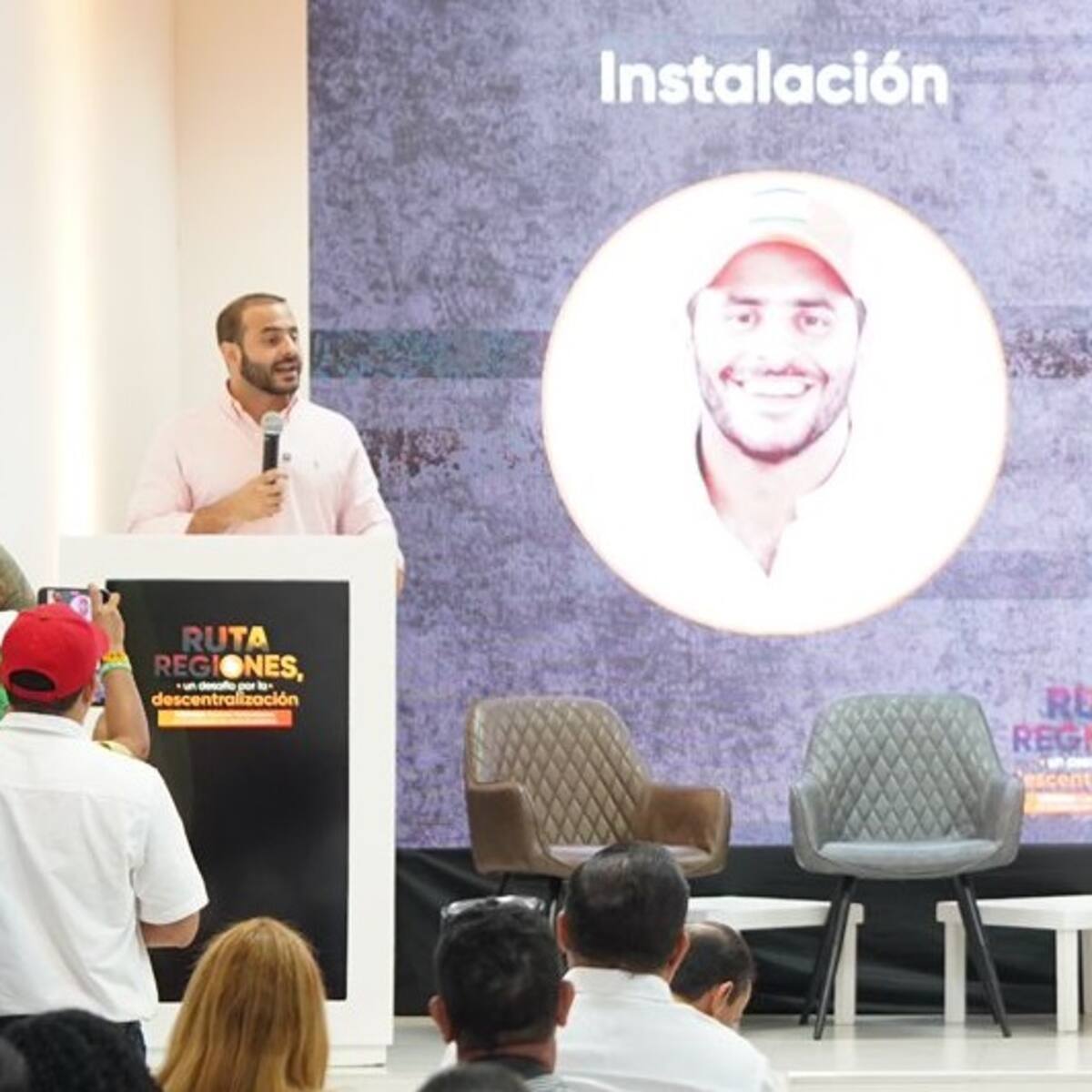 Gobernador de Córdoba propone consulta popular regional para definir manejo de recursos