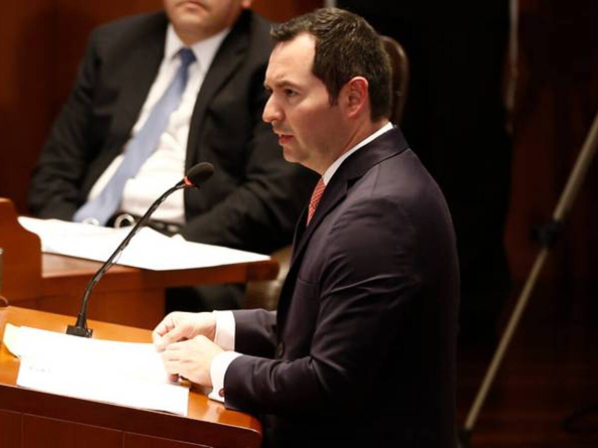 Procuraduría deberá vigilar implementación de los acuerdos: Jorge Perdomo