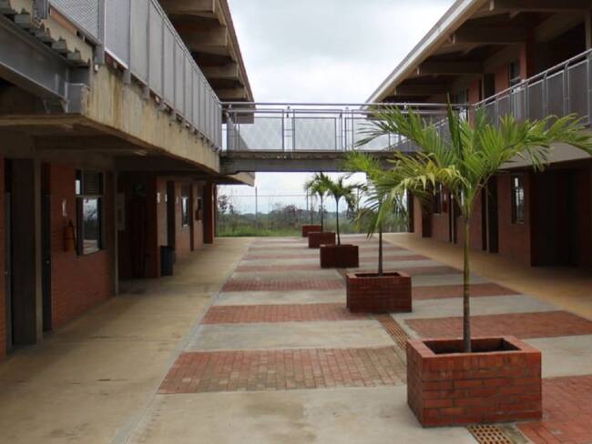 Colegio Comfatolima en el Salado