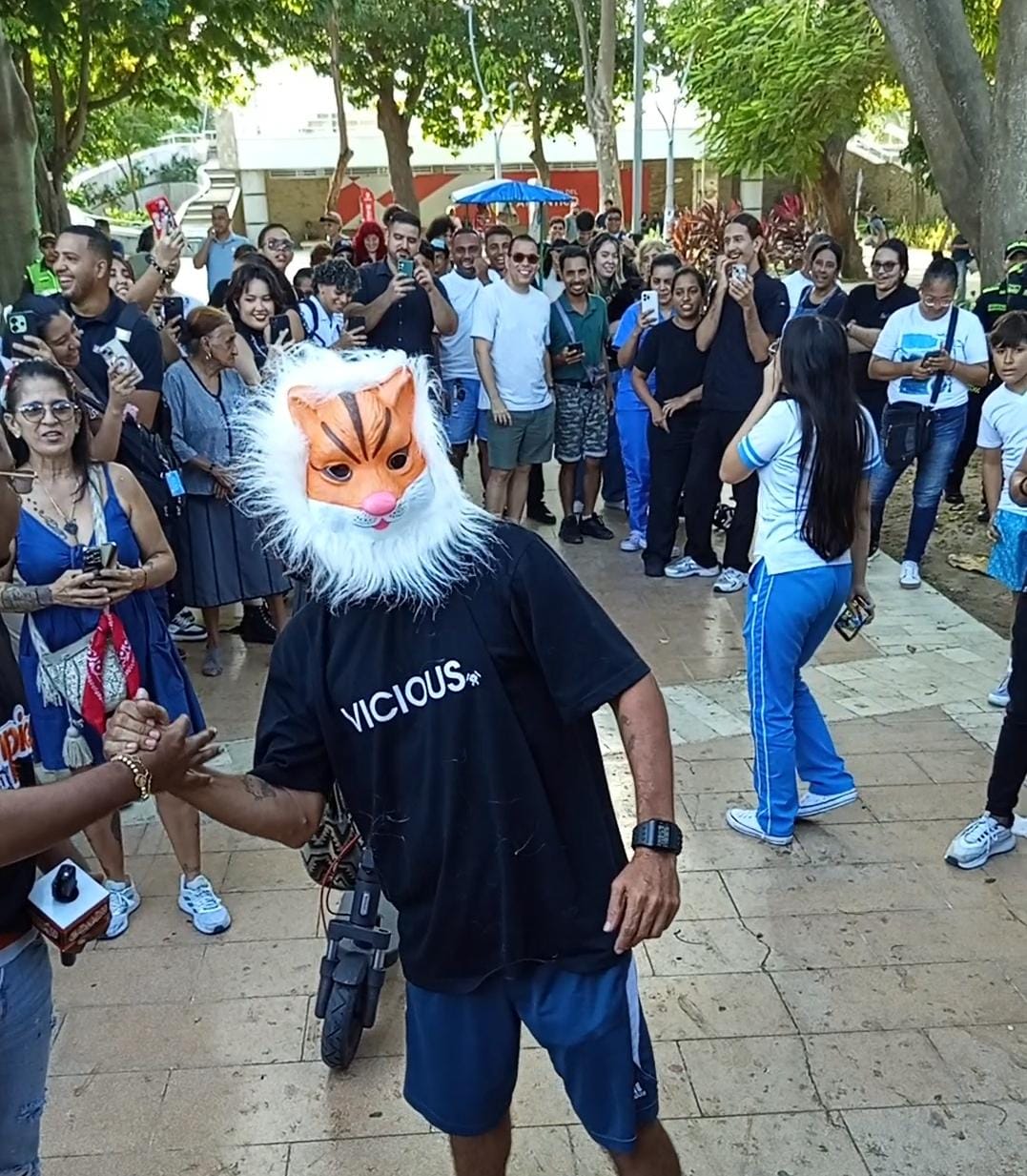 Convocatoria de Therians en la Plaza de la Paz de Barranquilla