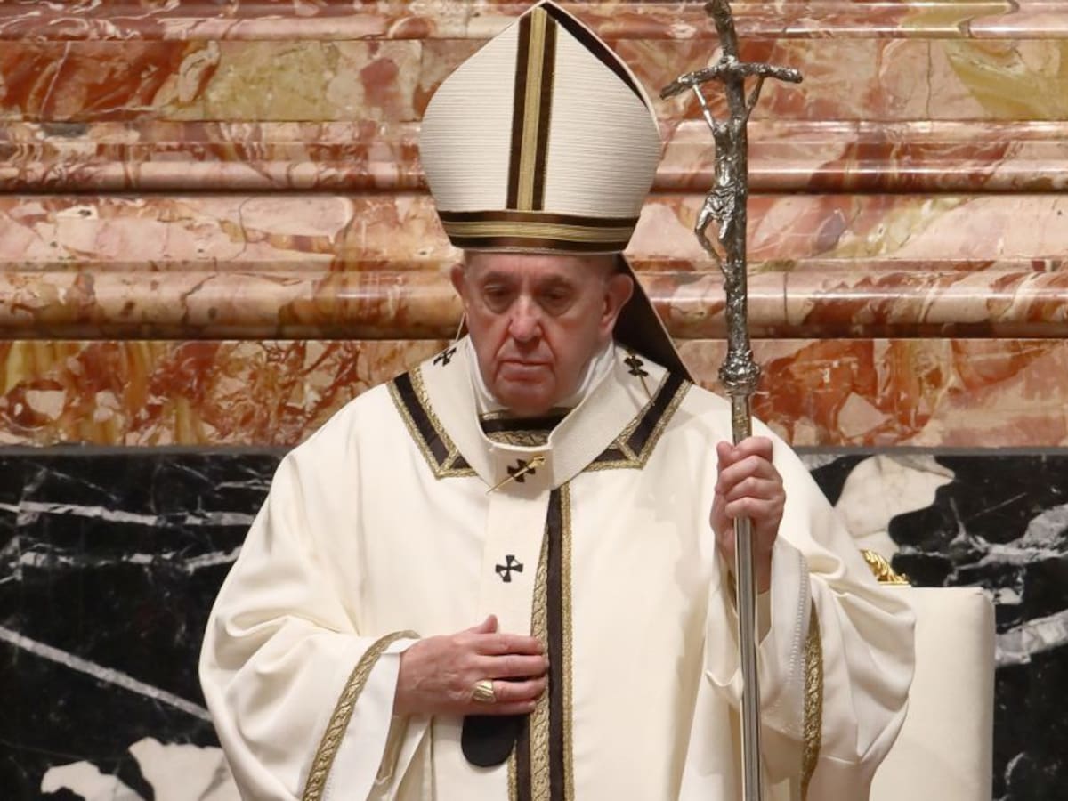 Papa Francisco pide a gobiernos garantizar acceso a vacuna COVID-19