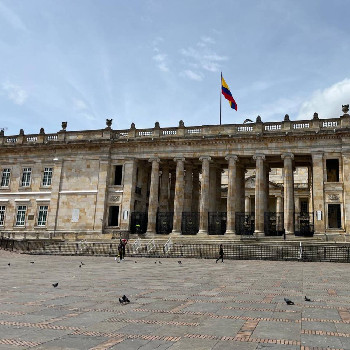 ¿Acierto o improvisación?: Congresistas reaccionan a decisión de no decretar emergencia económica