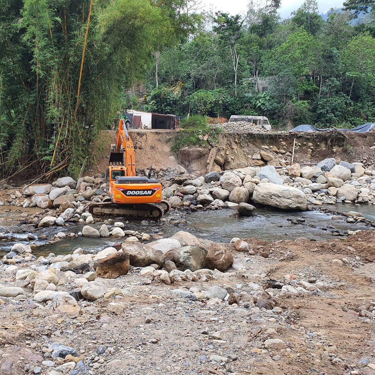 Llegó la maquinaria amarilla de la Ungrd a San Vicente de Chucurí