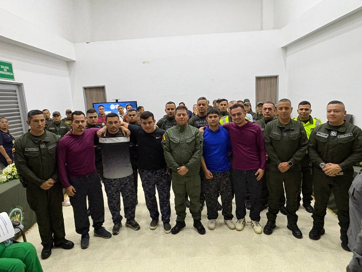 “Gracias a la resiliencia de mi familia”: policía liberado por el ELN en el Catatumbo