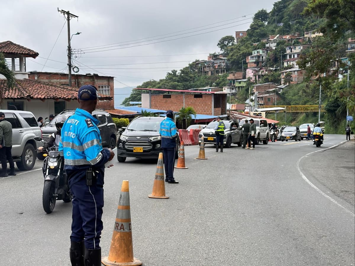 “No es pico y placa”: Secretaría de Movilidad de Cali defiende medida en el Km 18