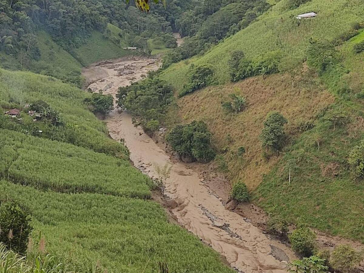 Más de tres mil afectados y grave situación de hambre tras avalancha en Mistrató