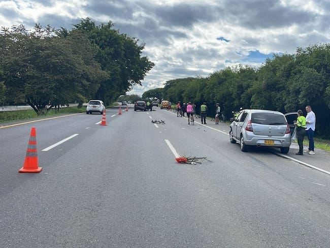 Tres ciclistas heridos deja un accidente de tránsito en la recta Cali Palmira