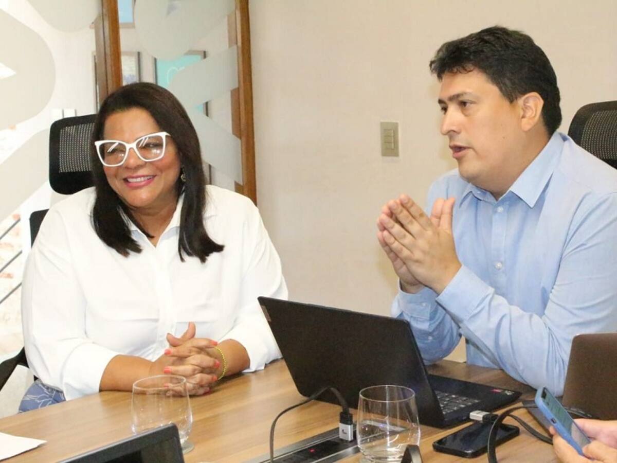 Jacqueline Perea propuso “acuerdo de gobernanza” al Consejo Gremial de Bolívar