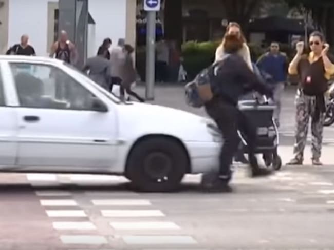 Mujer es atropellada tras dar entrevista sobre movilidad