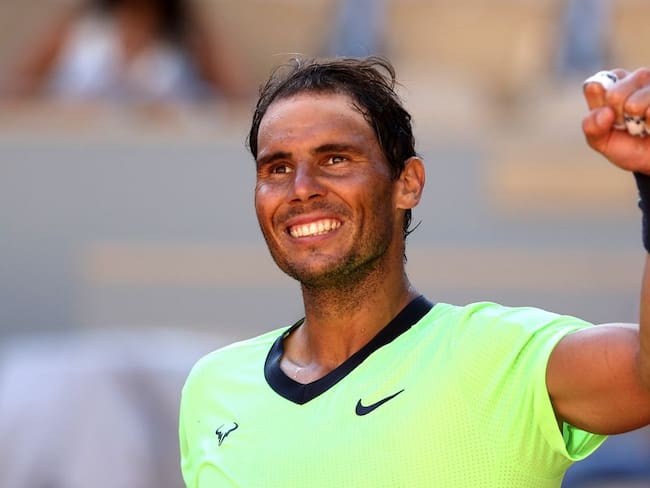Rafael Nadal inicia con victoria la defensa de su título en Roland Garros