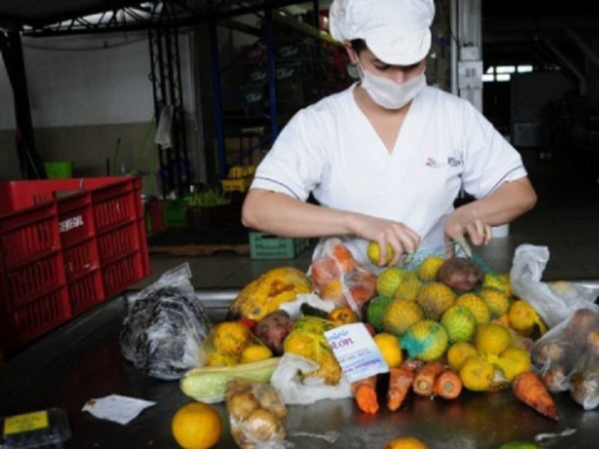 Contraloría investiga irregularidades en contratos de alimentación escolar de Santander y Cesar