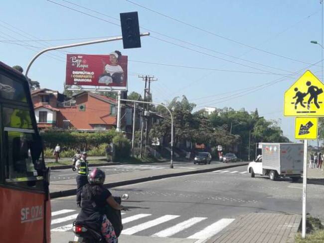 Migrantes de Sudamérica están en las calles de Pereira pidiendo limosna