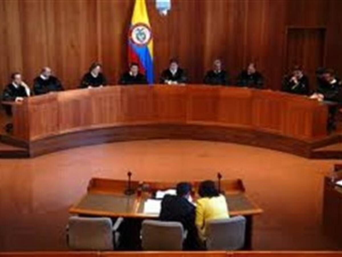 Corte Suprema dicta resolución de acusación contra dos excongresistas