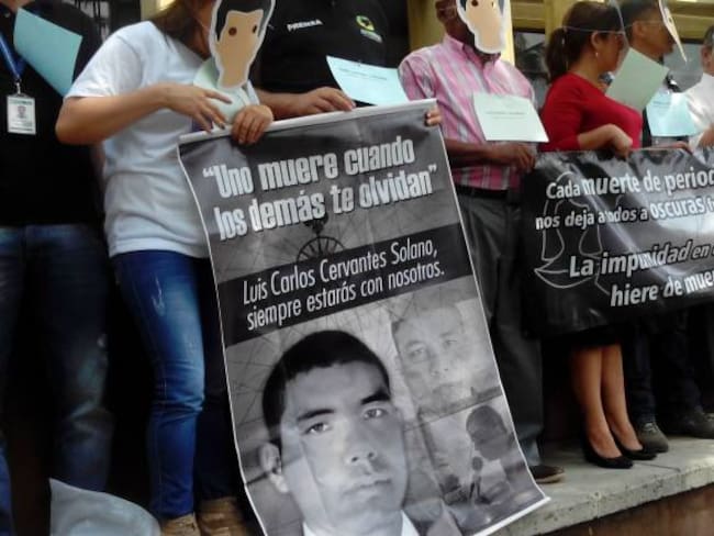 Plantón de periodistas en Medellín