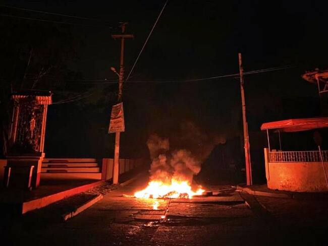 Larga noche para varias comunidades en Cartagena por culpa de Electricaribe