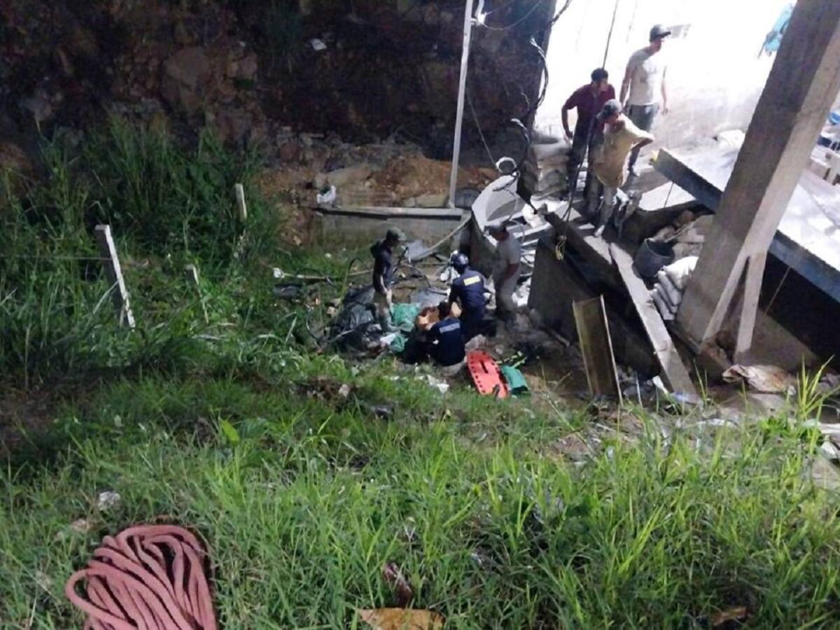 En Marmato, Caldas, una persona rodó por una ladera sufriendo graves heridas
