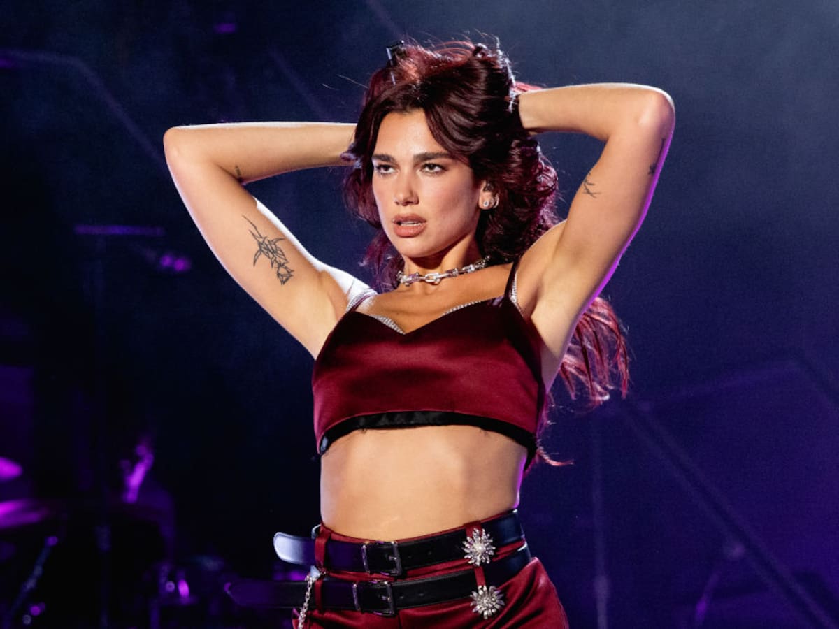 Dua Lipa demandó a reconocida marca de televisores por presuntamente usar su imagen sin autorización