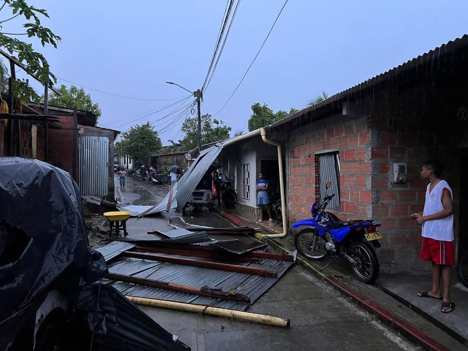 Las familias perdieron los techos de sus viviendas y enseres. Foto: Cortesía.
