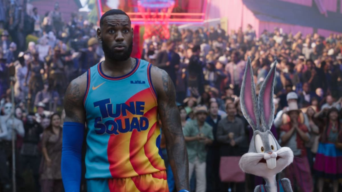 LeBron James, al rescate de su hijo en el tráiler de Space Jam 2