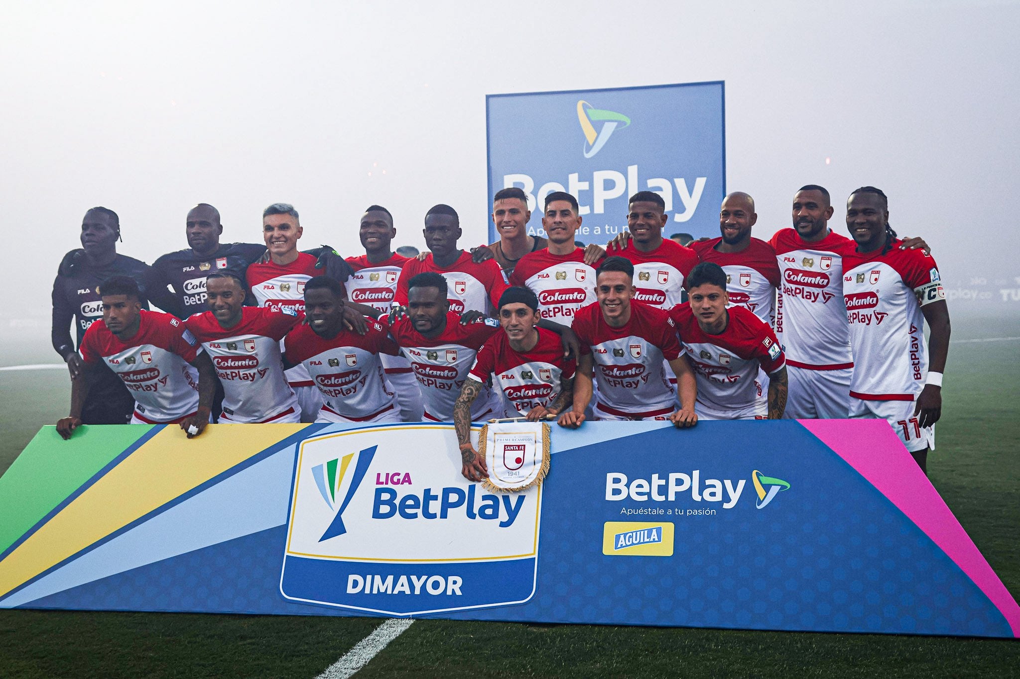 Santa Fe aseguró su participación a la Copa Libertadores 2026 / @SantaFe