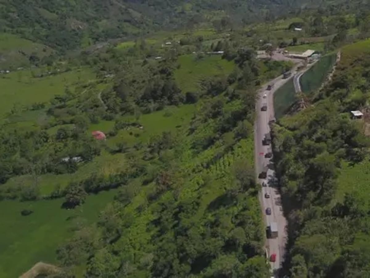 Persisten fallas en la Transversal del Sisga: comunidad denuncia falta de obras