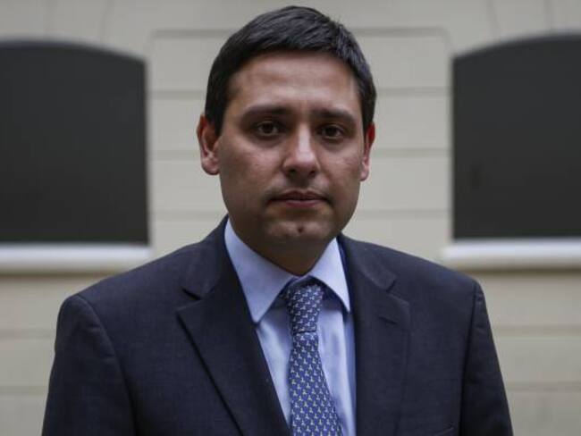 Denuncia sobre acoso de Mauricio Lizcano: "Si quiere el trabajo, esta es la manera"